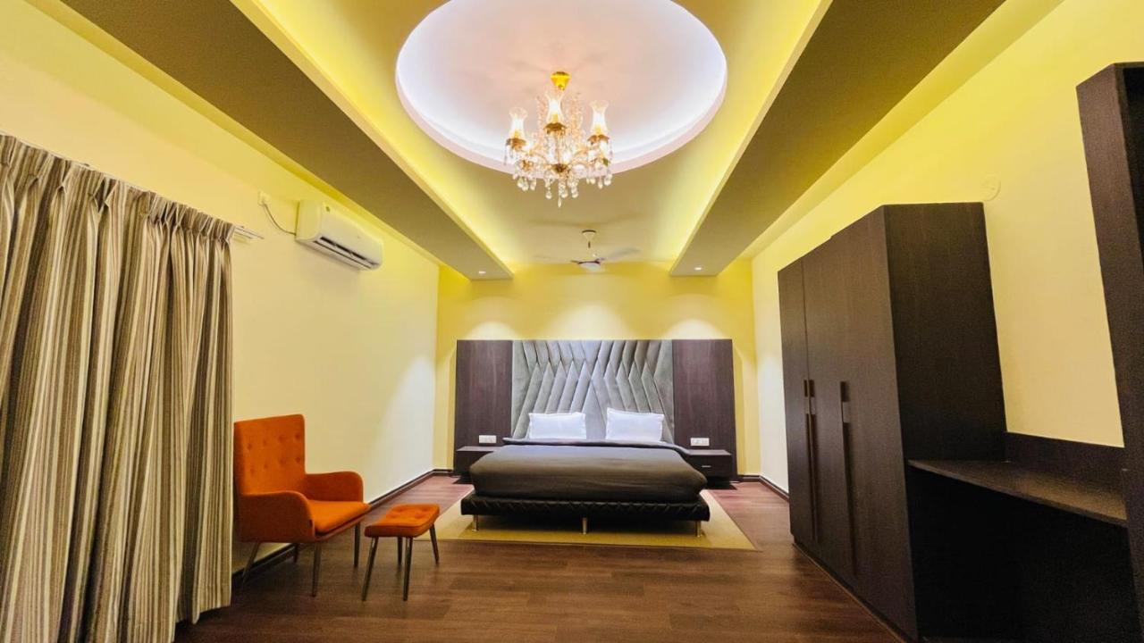 Sargawa The Palace Resort Ambikapur Luaran gambar
